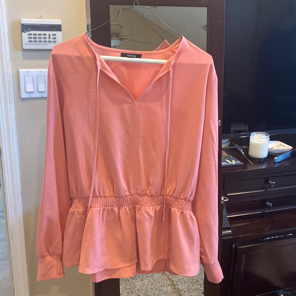 ALFANI peplum bottom blouse Size L